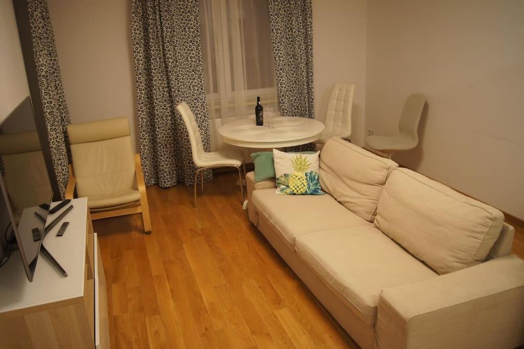 Cichy, Nowoczesny, Komfortowy Przy Galerii Mokotow Appartement Warschau Buitenkant foto