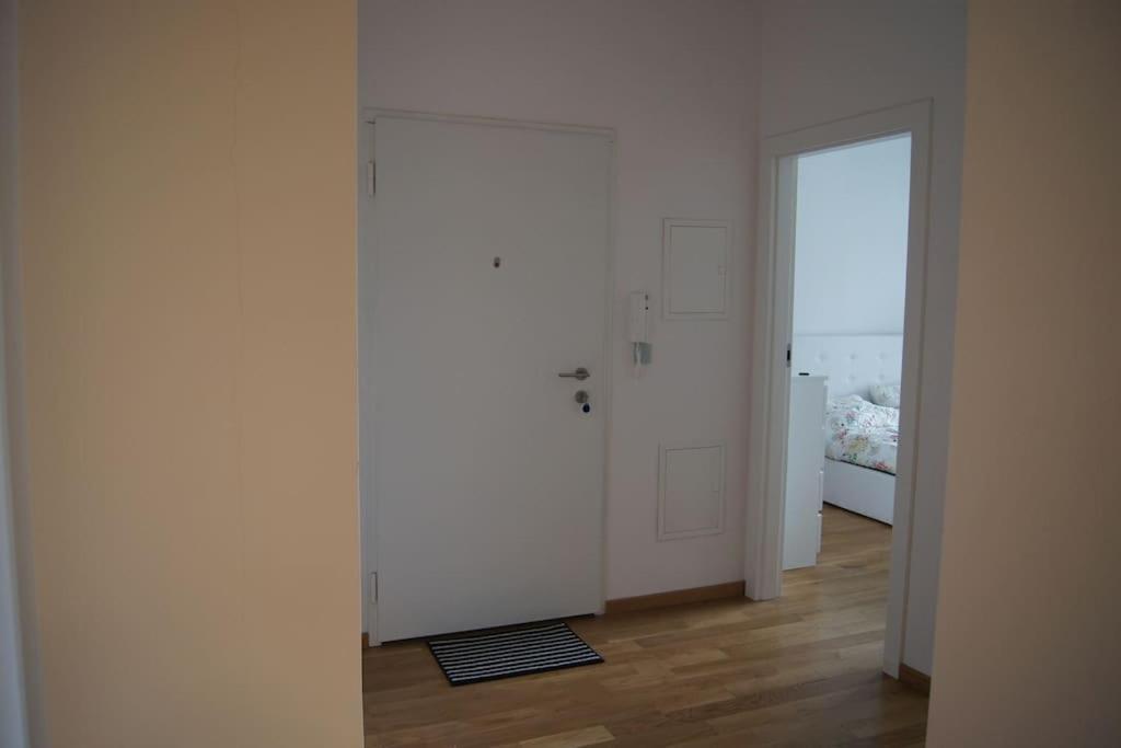 Cichy, Nowoczesny, Komfortowy Przy Galerii Mokotow Appartement Warschau Buitenkant foto