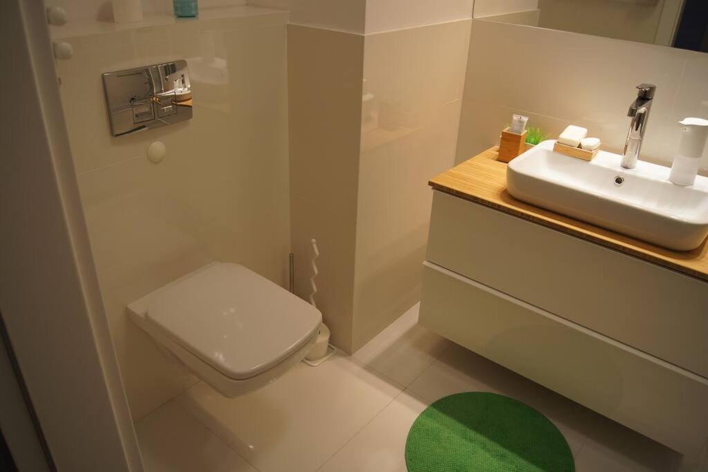 Cichy, Nowoczesny, Komfortowy Przy Galerii Mokotow Appartement Warschau Buitenkant foto